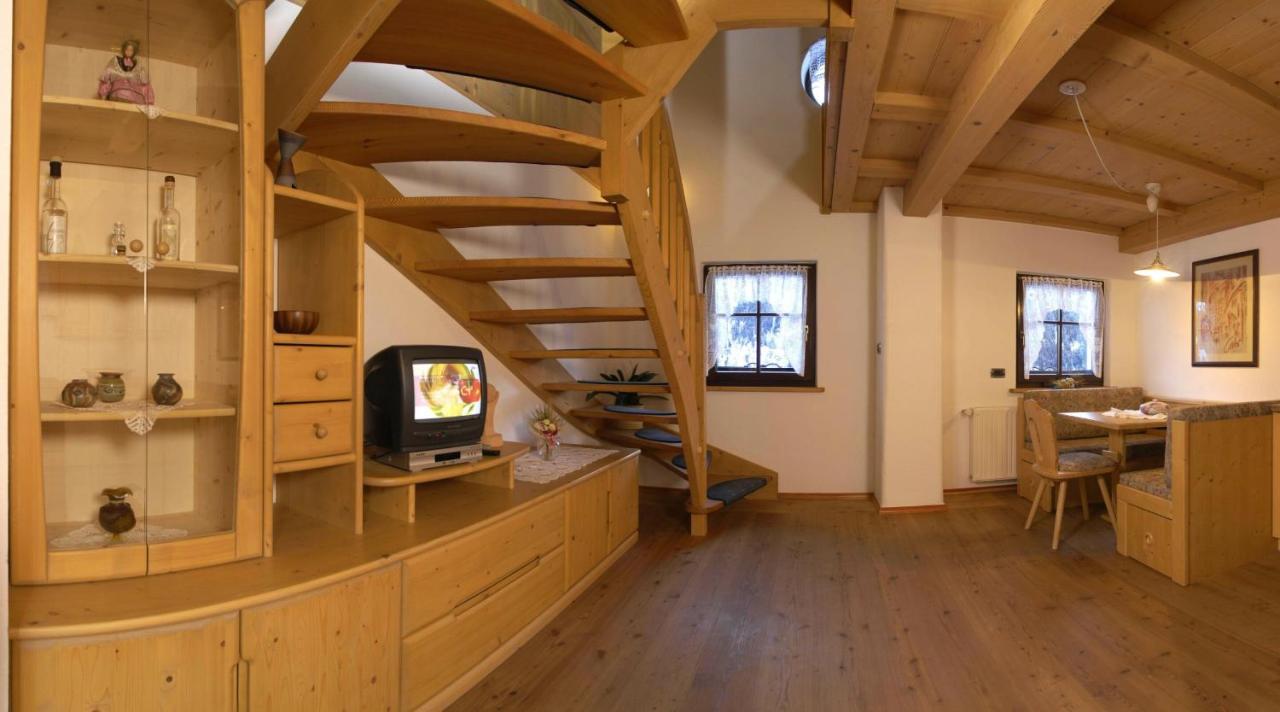 Agriturismo Apartments Tuene Ортизей Екстериор снимка