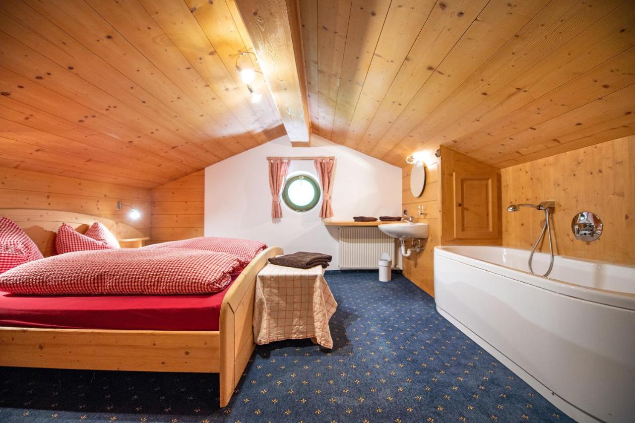 Agriturismo Apartments Tuene Ортизей Екстериор снимка